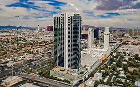 Stripviewsuites Two-Bedroom Con-Joined Exclusive Condo